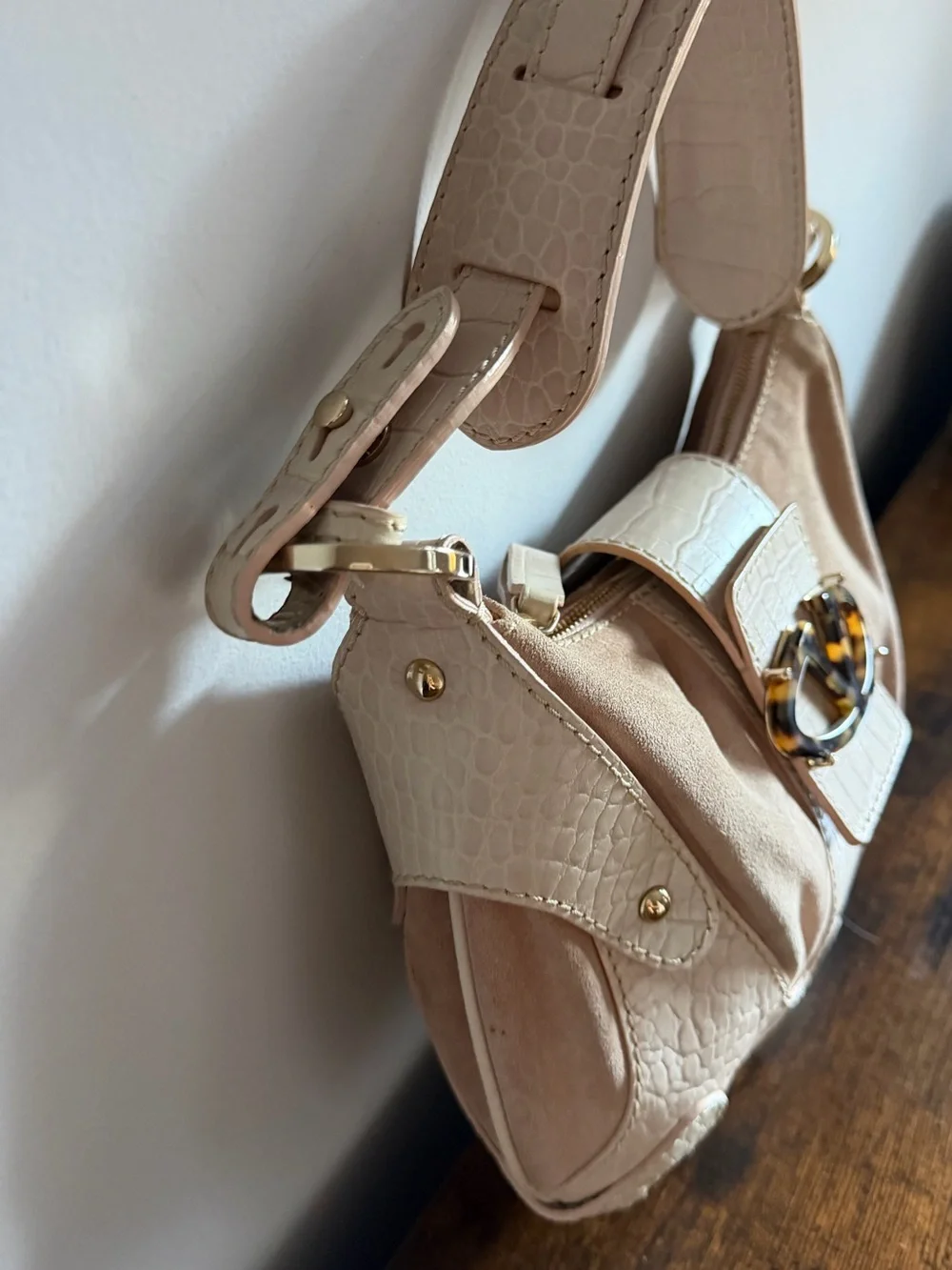 Vintage Valentino Garavani Cream Shoulder Bag – Excellent Condition - Picture 6 of 16